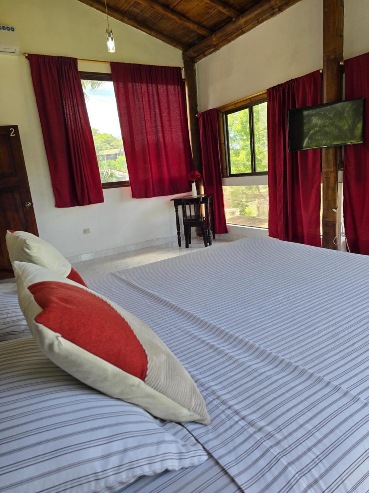 Palmendros Hosteria Montañita Extérieur photo